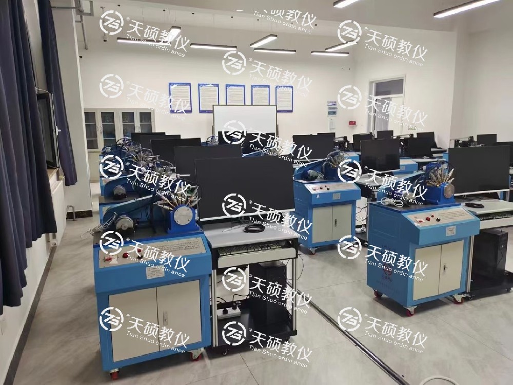 前方不斷傳來捷報(bào)！????多個(gè)實(shí)驗(yàn)實(shí)訓(xùn)室交付驗(yàn)收完成！機(jī)械原理、機(jī)械設(shè)計(jì)實(shí)驗(yàn)室，機(jī)械制圖實(shí)訓(xùn)室和液壓實(shí)訓(xùn)室！